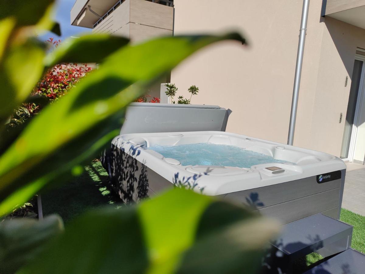 San Giorgio Design Home Con Jacuzzi Privata Cola  Luaran gambar